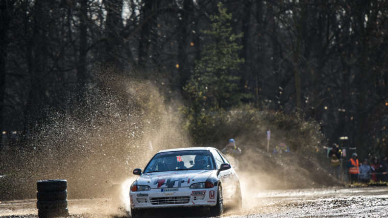 Mikulášská rally – závod v jiném autě